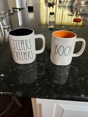 NWOT Rae Dunn Halloween Jeepers Creepers/Boo Set of 2